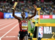 马拉松男子决赛 肯尼亚选手夺冠