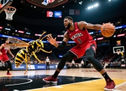 黄蜂惊天逆转战胜猛龙