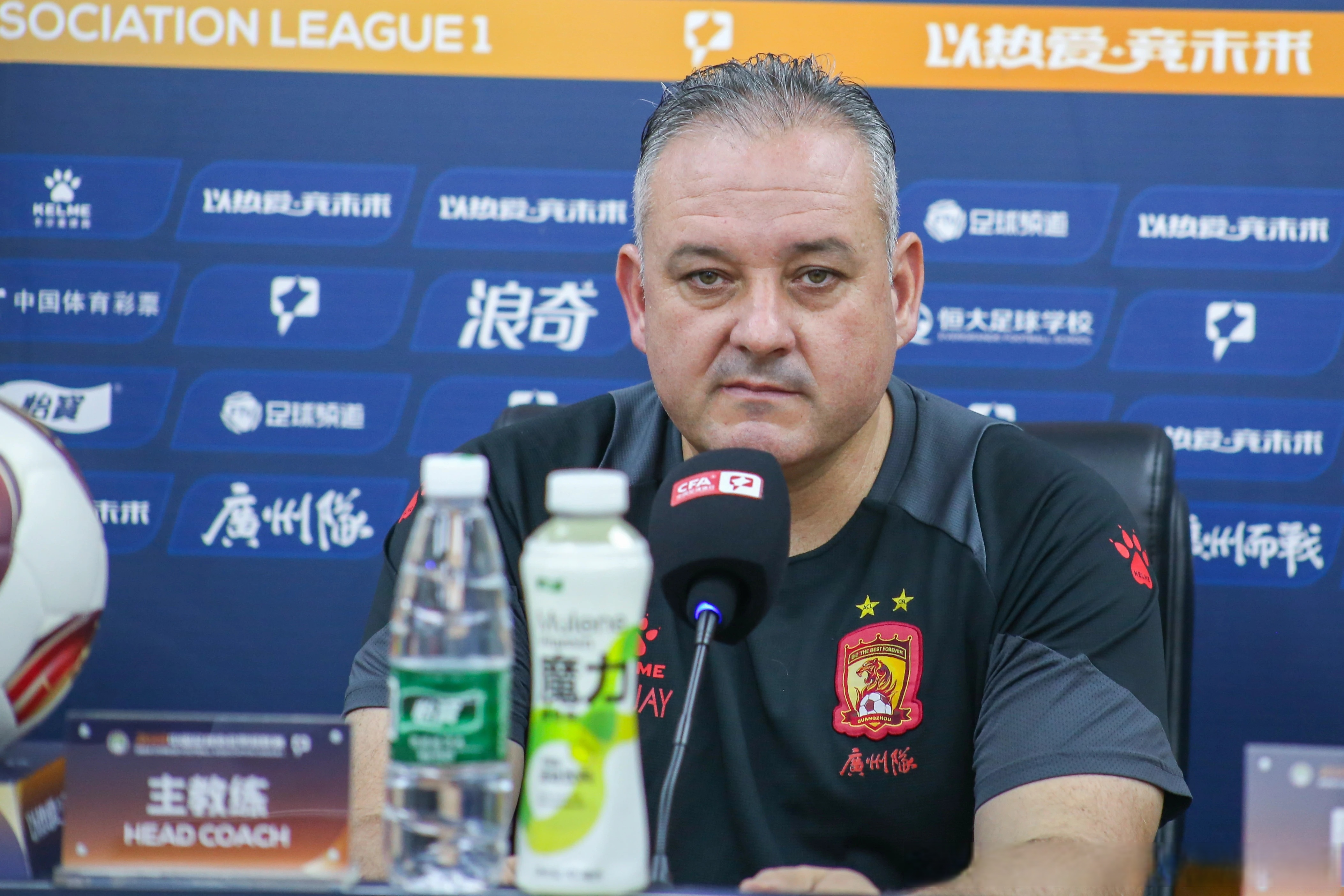 包含大连足球史上今天：2015年阿尔滨0-0武汉卓尔，附球员+教练评分（7月18日中甲）的词条