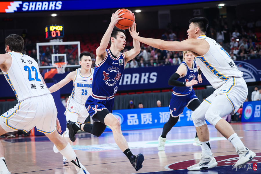 开云体育登录入口-CBA俱乐部杯首场比赛上海久事大鲨鱼对阵山西队的简单介绍